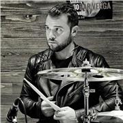 Insegnante di batteria presso l’università CPM impartisce lezioni di batteria presso studio privato